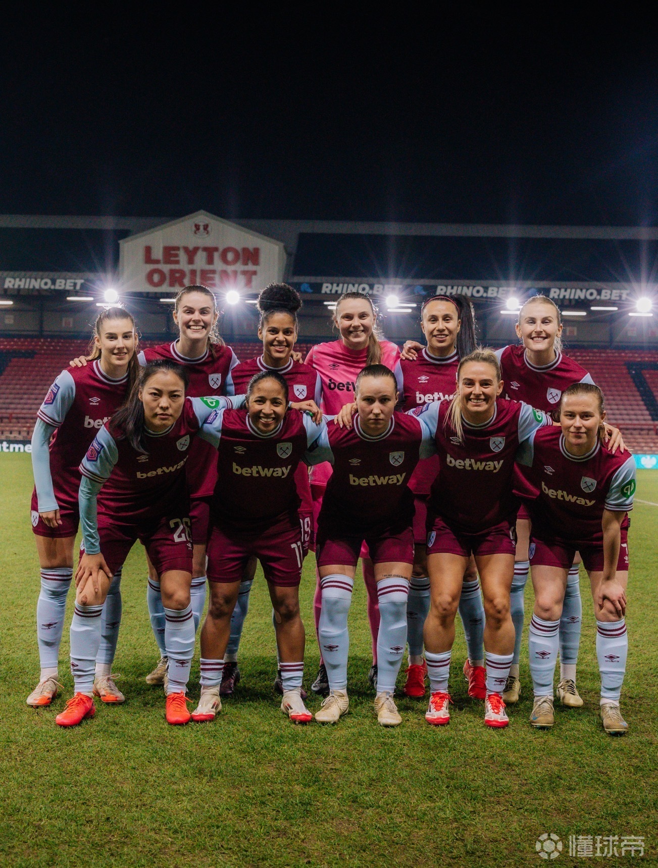 热刺逆转擒胜,争冠希望继续保持 热刺逆转擒胜,争冠希望继续保持