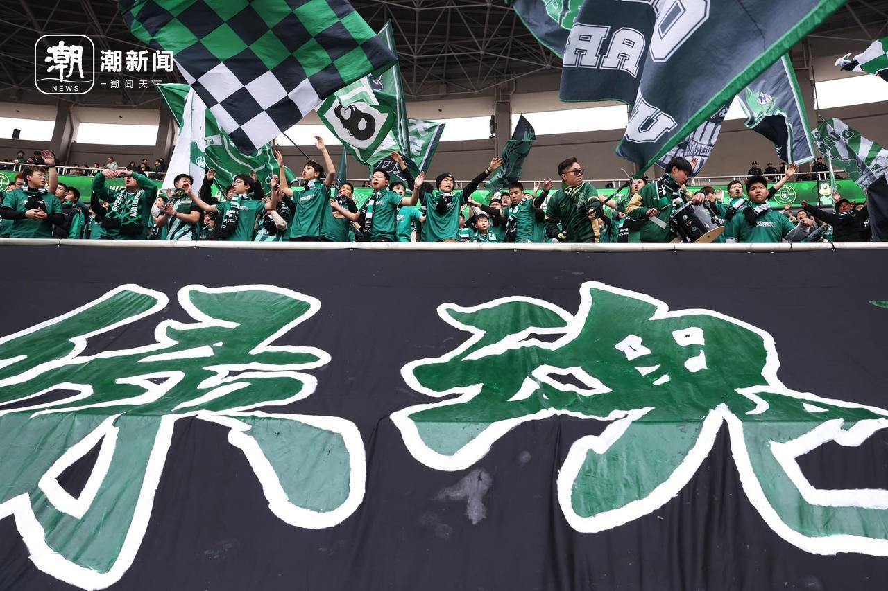 绿城主场大胜重庆，取得赛季首胜的简单介绍