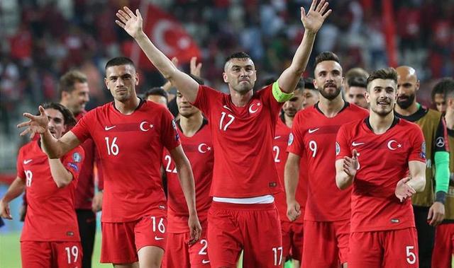 土耳其队晋级欧洲杯,备战正赛 土耳其队晋级欧洲杯,备战正赛