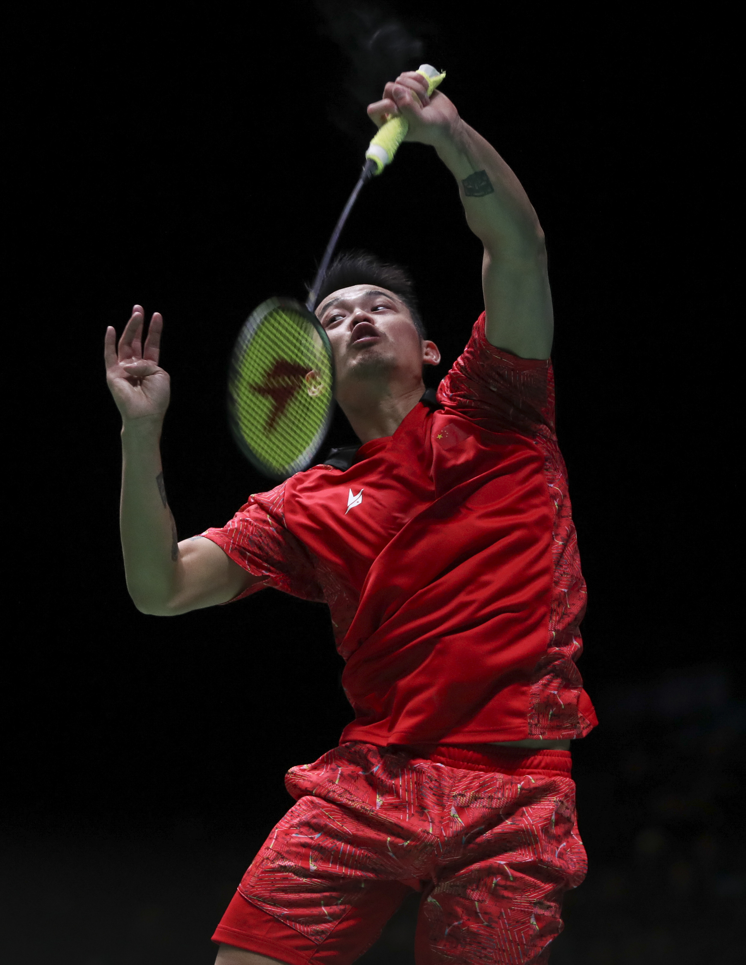 法国羽毛球队鏖战马来西亚羽毛球队，林丹绝境逆转